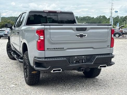 Used 2024 Chevrolet Silverado 1500 LT Trail Boss w/ Convenience Package II AWD/4WD image 5
