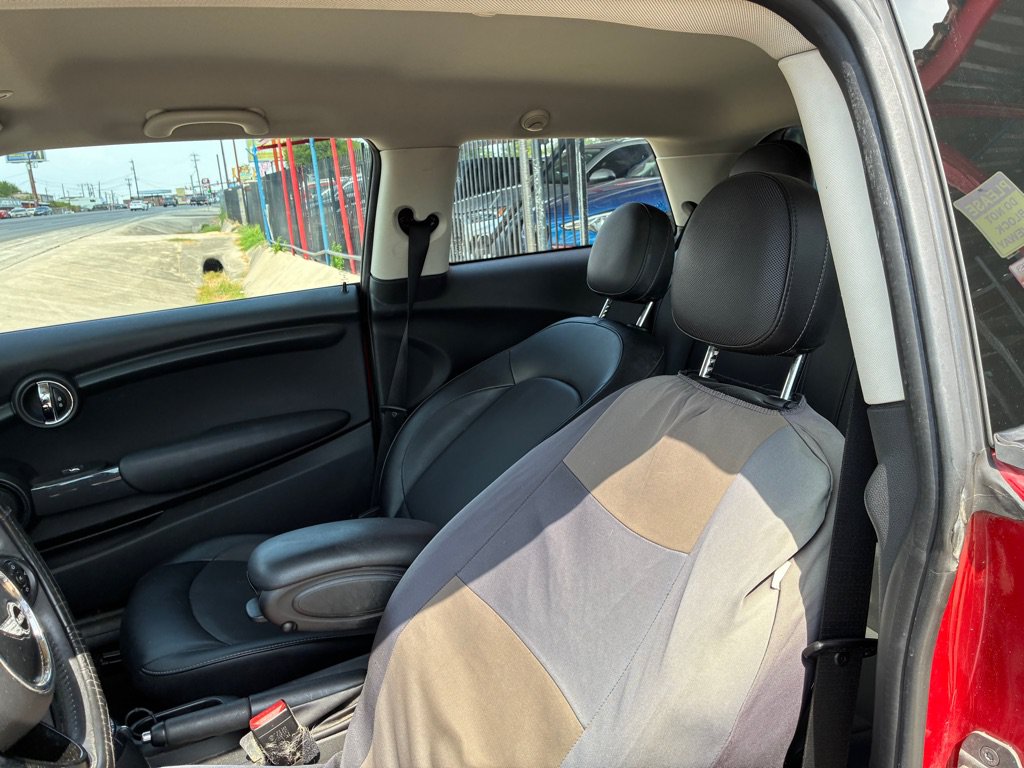 Used 2015 MINI Cooper 2-Door Hardtop FWD image 29