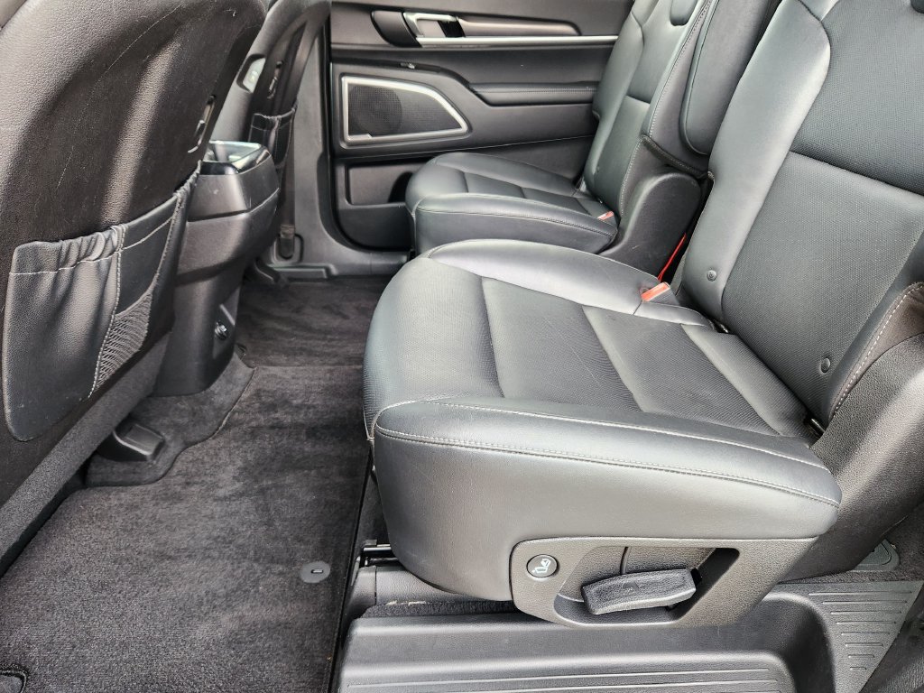 Certified 2023 Kia Telluride S w/ S Sunroof Package AWD/4WD image 24