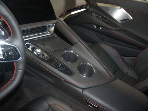 Used 2026 Chevrolet Corvette Stingray Preferred Cpe w/ Z51 Performance Package RWD image 39