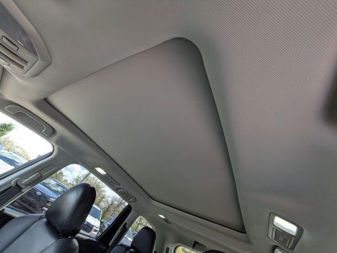 Used 2021 Subaru Ascent Limited w/ Technology Package image 21