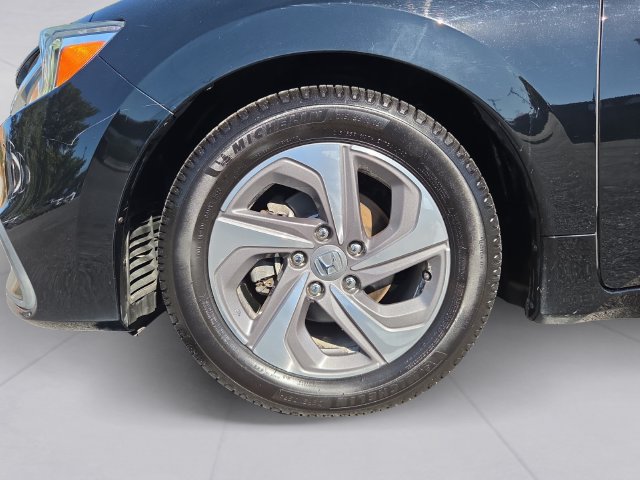 Used 2019 Honda Insight LX image 9