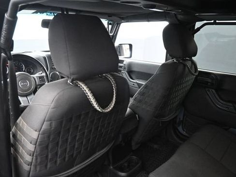 Used 2015 Jeep Wrangler Unlimited Sport AWD/4WD image 25