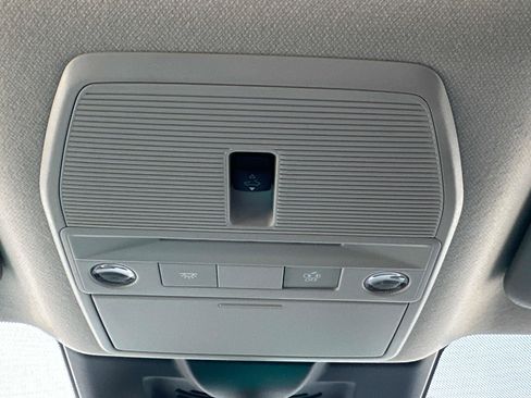 New 2026 Nissan Sentra SV w/ SV Convenience Package FWD image 31