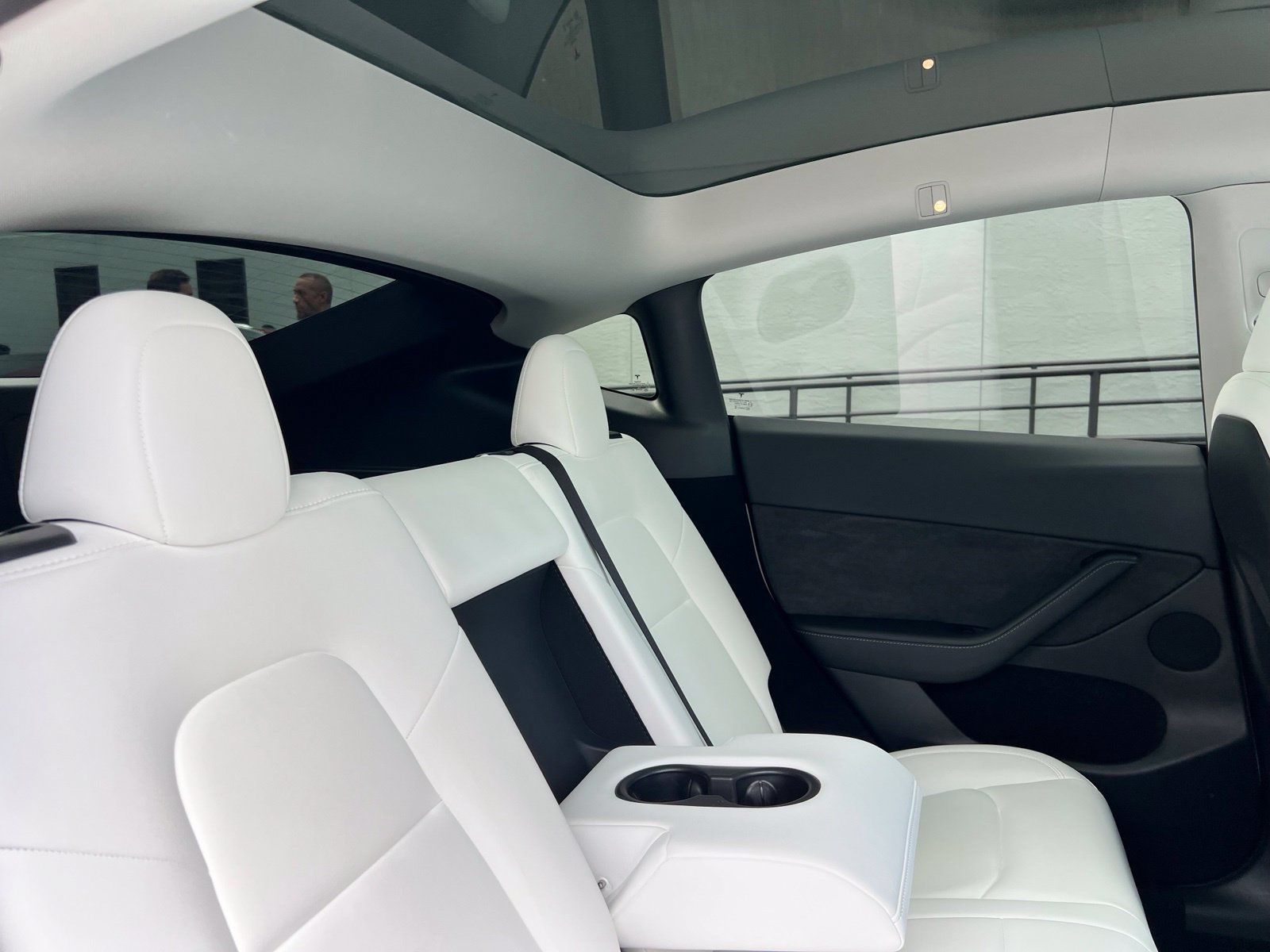 Used 2025 Tesla Model Y Long Range RWD image 60