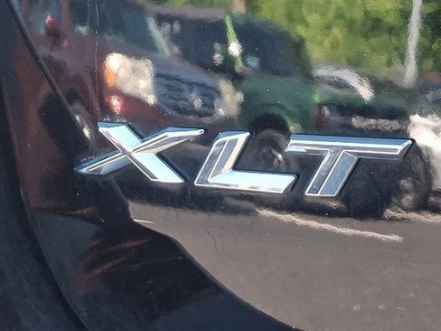 Used 2022 Ford Explorer XLT w/ Equipment Group 202A AWD/4WD image 37