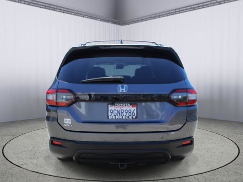 Used 2023 Honda Pilot EX-L image 7
