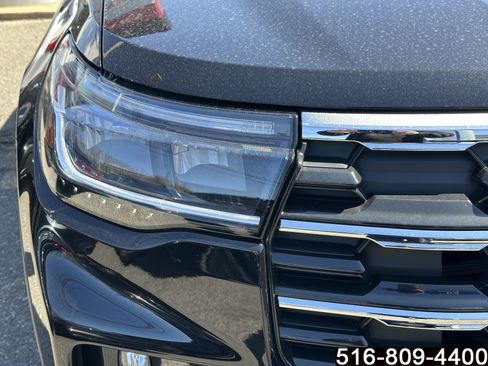 Used 2026 Ford Explorer Active w/ Active Comfort Package image 10