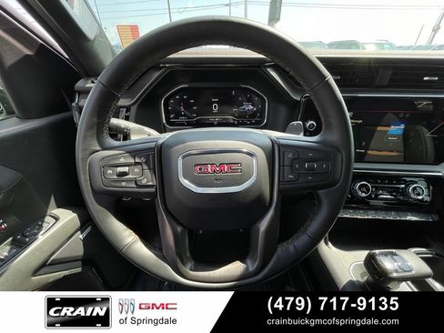 Used 2024 GMC Sierra 1500 AT4 w/ Technology Package AWD/4WD image 13