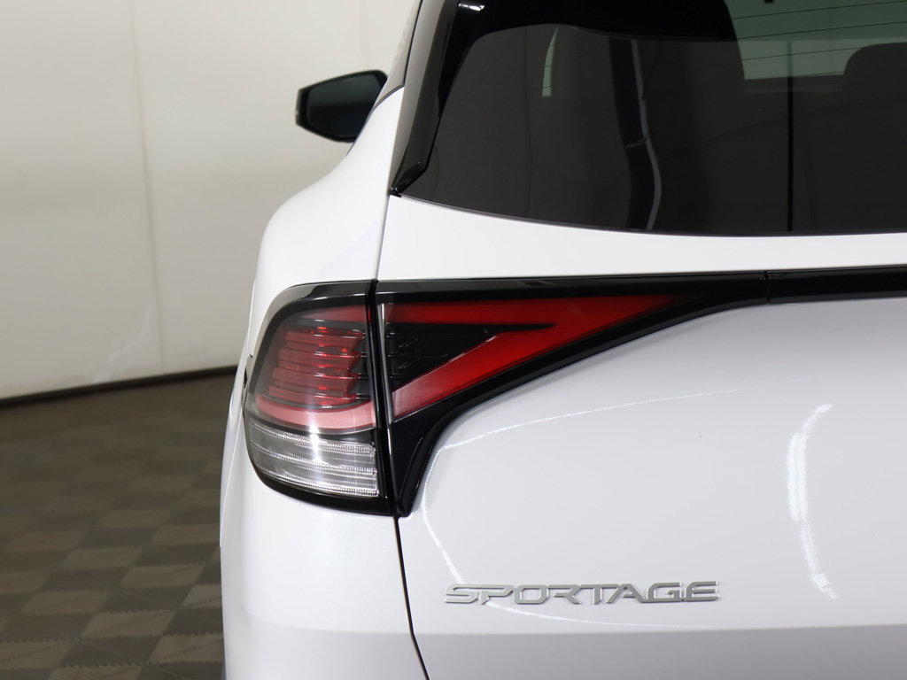 Used 2024 Kia Sportage X-Line w/ X-Line Premium Package AWD/4WD image 16