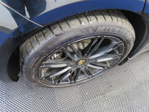 Used 2016 Porsche Panamera Edition image 8