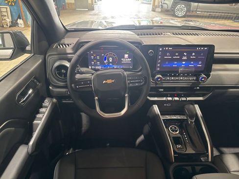 New 2025 Chevrolet Colorado LT w/ LT Convenience Package image 20