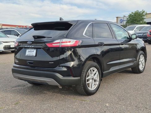 Used 2024 Ford Edge SEL image 5