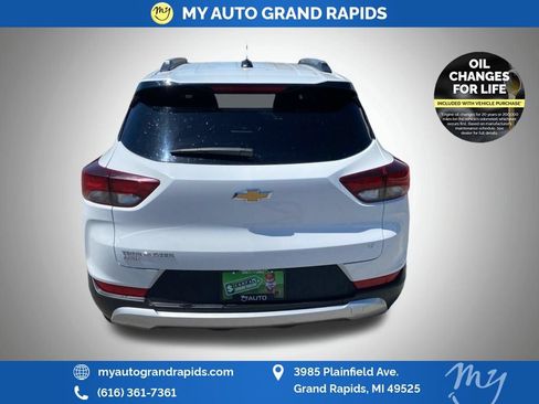 Used 2024 Chevrolet TrailBlazer LT AWD/4WD image 6