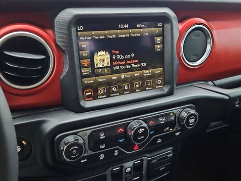 Used 2023 Jeep Gladiator Rubicon w/ LED Lighting Group AWD/4WD image 15
