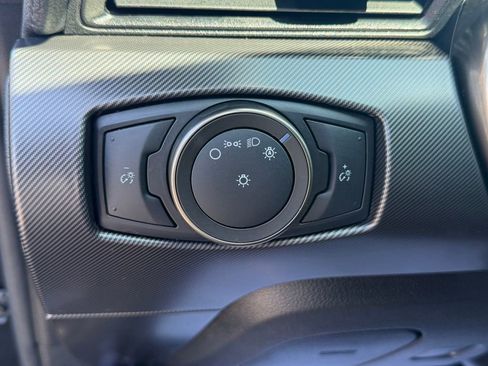 Used 2022 Ford Mustang Shelby GT500 w/ Technology Package image 16