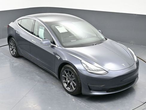 Used 2020 Tesla Model 3 Long Range image 45