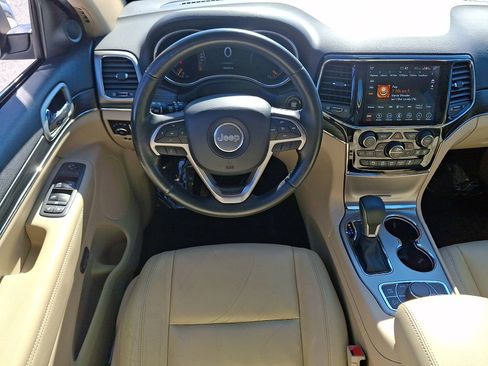 Used 2019 Jeep Grand Cherokee Limited w/ Trailer Tow Group IV image 11