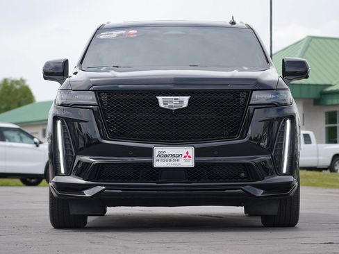 Used 2024 Cadillac Escalade V AWD/4WD image 8