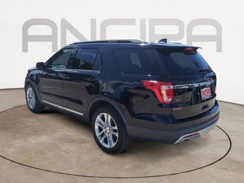 Used 2016 Ford Explorer XLT w/ Equipment Group 202A FWD image 8