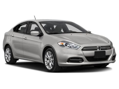 Used 2015 Dodge Dart SXT w/ Sun/Sound Group FWD image 9
