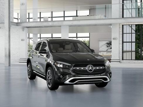New 2026 Mercedes-Benz GLA 250 4MATIC image 9