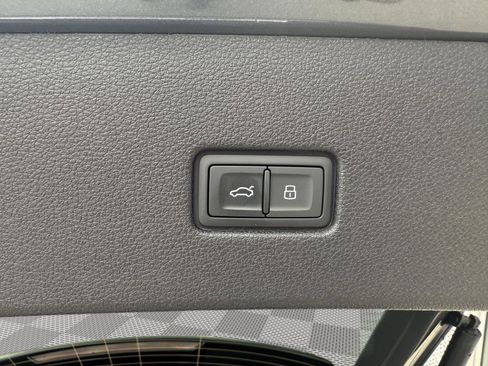 New 2026 Audi Q8 Premium Plus image 22