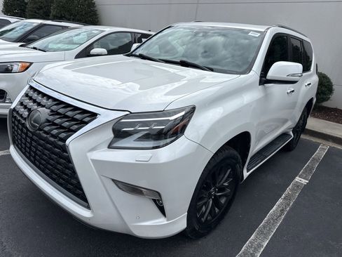 Used 2020 Lexus GX 460 Premium image 3