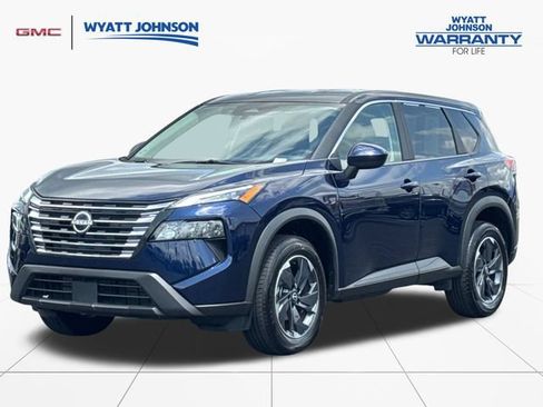 Used 2025 Nissan Rogue SV FWD image 1