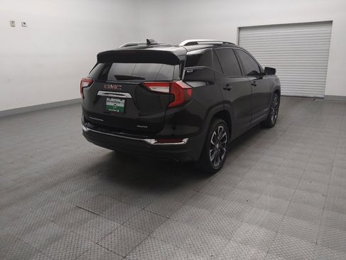Used 2022 GMC Terrain SLT w/ Infotainment Package II AWD/4WD image 9