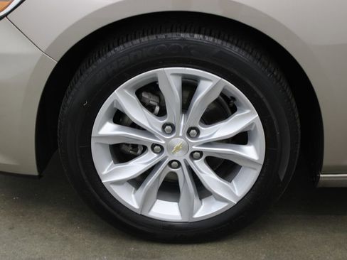 Used 2024 Chevrolet Malibu LT image 27