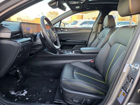 Used 2025 Kia K5 GT w/ GT1 Package image 32