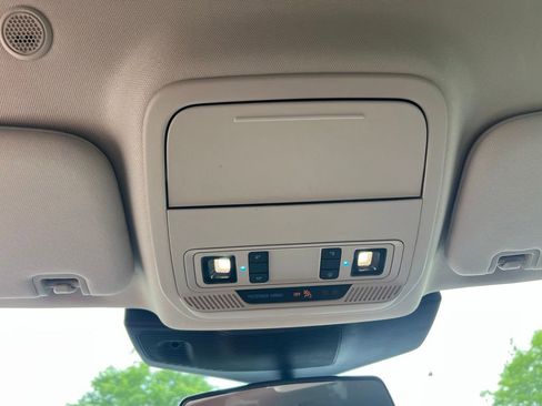Used 2023 Ford Explorer 4WD image 40