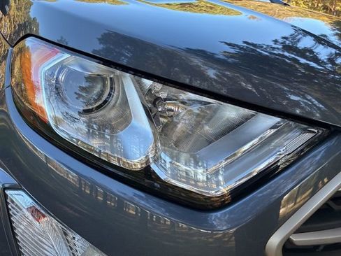 Used 2022 Ford EcoSport SE w/ SE Convenience Package image 9