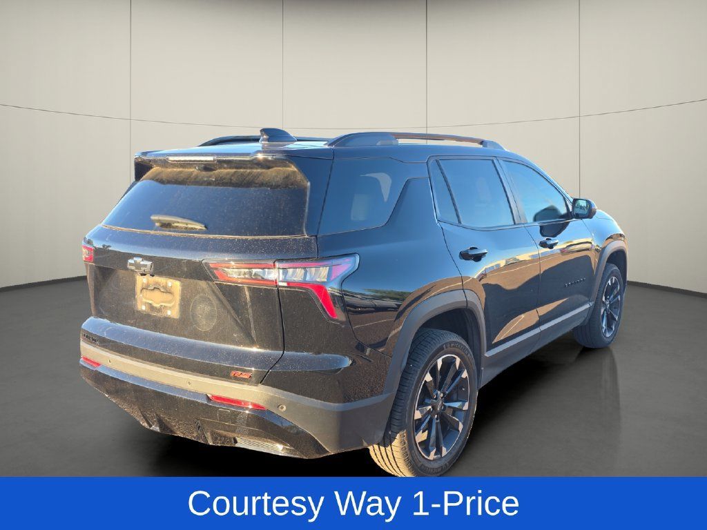 Used 2025 Chevrolet Equinox RS w/ Safety and Technology Package FWD image 9