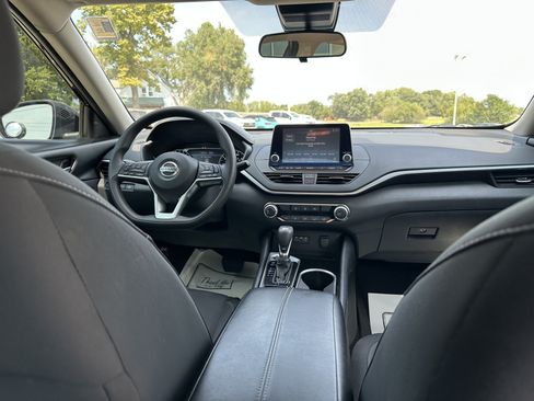 Used 2021 Nissan Altima 2.5 SV FWD image 33