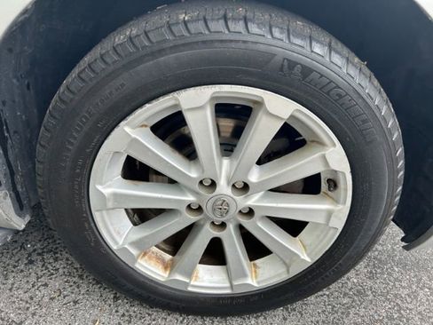 Used 2012 Toyota Venza XLE AWD/4WD image 32