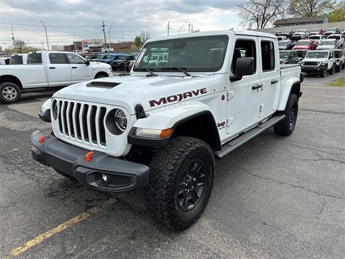 Used 2021 Jeep Gladiator Mojave image 2
