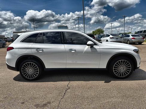 New 2026 Mercedes-Benz GLC 300 image 10