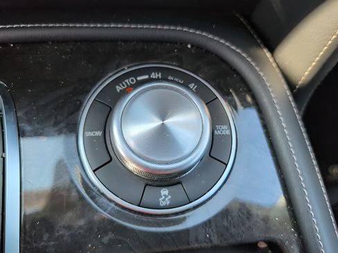 Used 2024 INFINITI QX80 Luxe AWD/4WD image 21