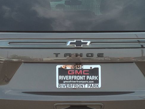 Used 2021 Chevrolet Tahoe Z71 w/ Z71 Signature Package AWD/4WD image 44