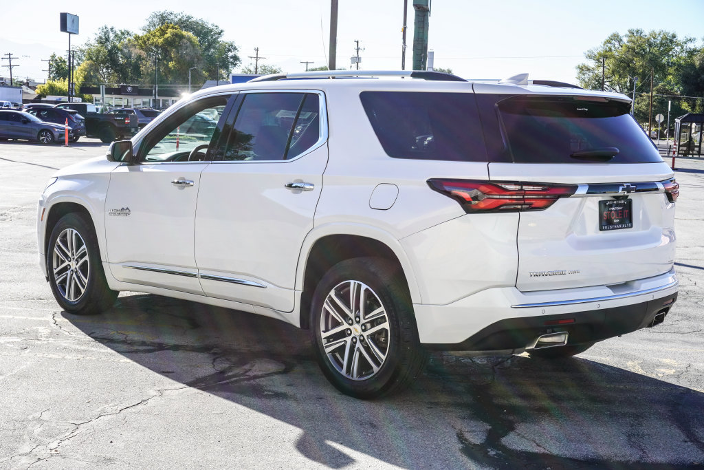 Used 2023 Chevrolet Traverse High Country w/ LPO, Floor Liner Package AWD/4WD image 12