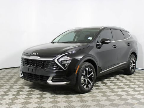 Used 2023 Kia Sportage EX image 3