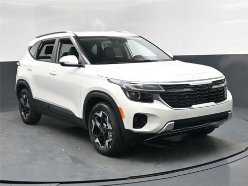 New 2026 Kia Seltos S image 8