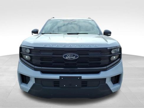 New 2026 Ford Expedition Active AWD/4WD image 17
