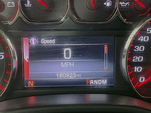 Used 2015 GMC Sierra 1500 SLE w/ SLE Value Package image 9