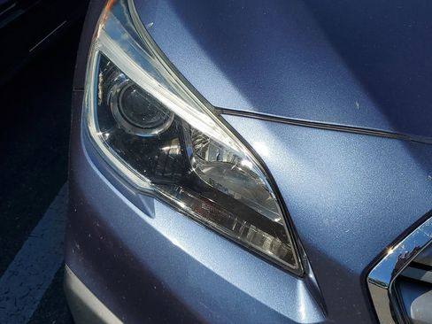 Used 2017 Subaru Outback 2.5i Limited w/ Popular Package #5 image 4