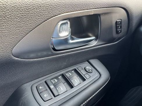 New 2026 Chrysler Pacifica Select image 28