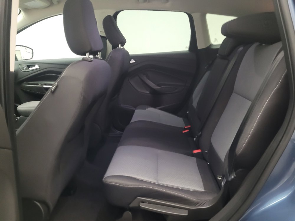 Used 2018 Ford Escape SE FWD image 18