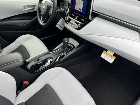 Used 2026 Toyota Corolla SE image 14